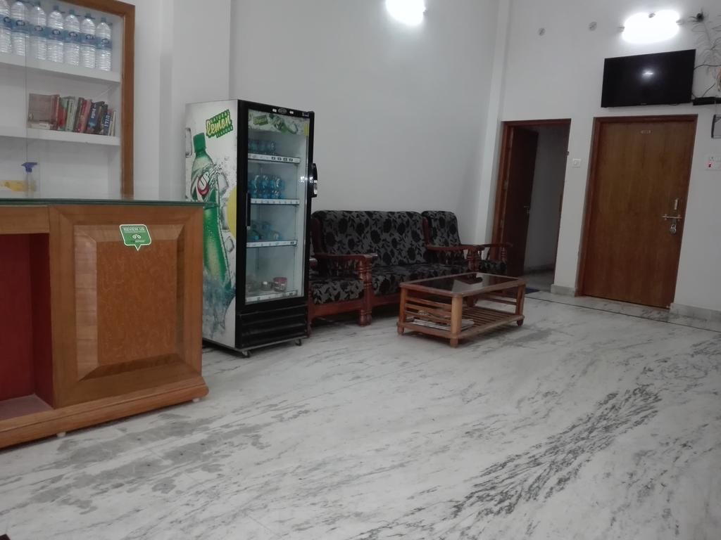 Dynasty Guest House Varanasi Esterno foto