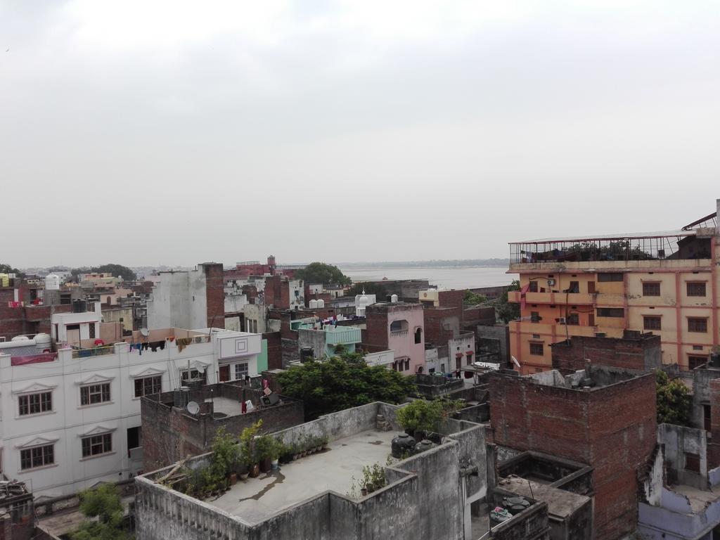 Dynasty Guest House Varanasi Esterno foto