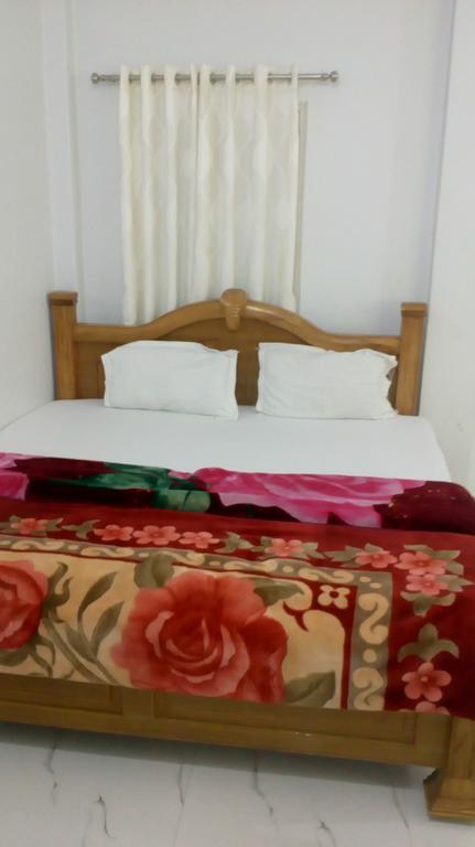 Dynasty Guest House Varanasi Esterno foto