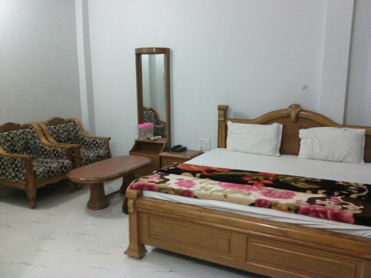 Dynasty Guest House Varanasi Esterno foto